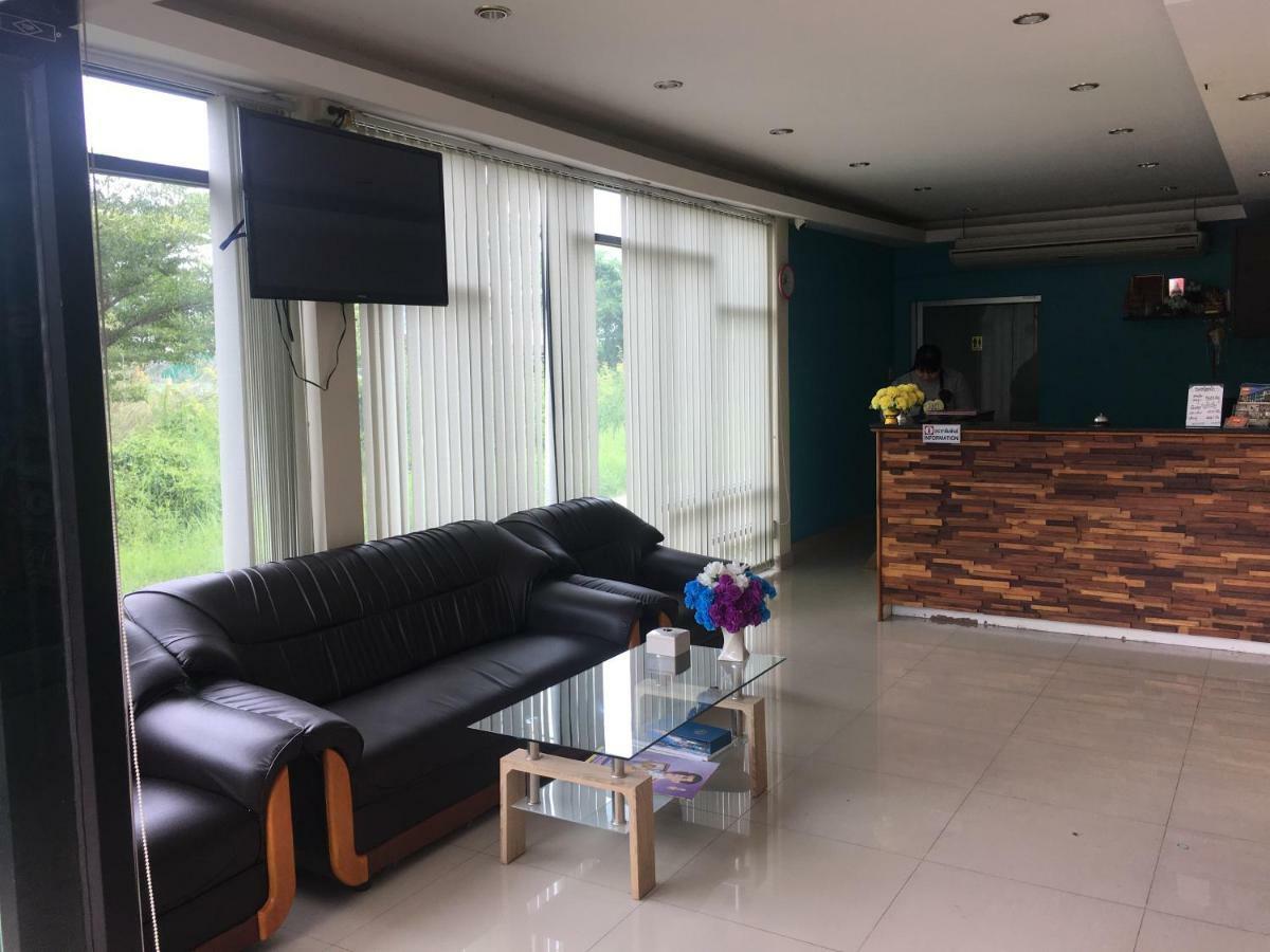 K2 Living Hotel Uttaradit Dış mekan fotoğraf